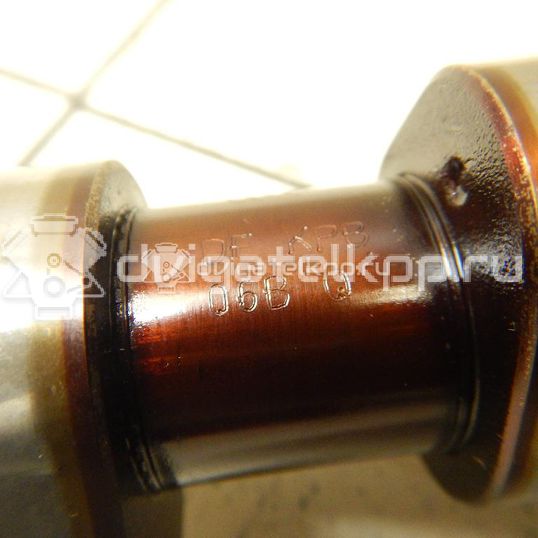 Фото Распредвал для двигателя BFQ для Audi A3 102 л.с 8V 1.6 л бензин 06B109101Q