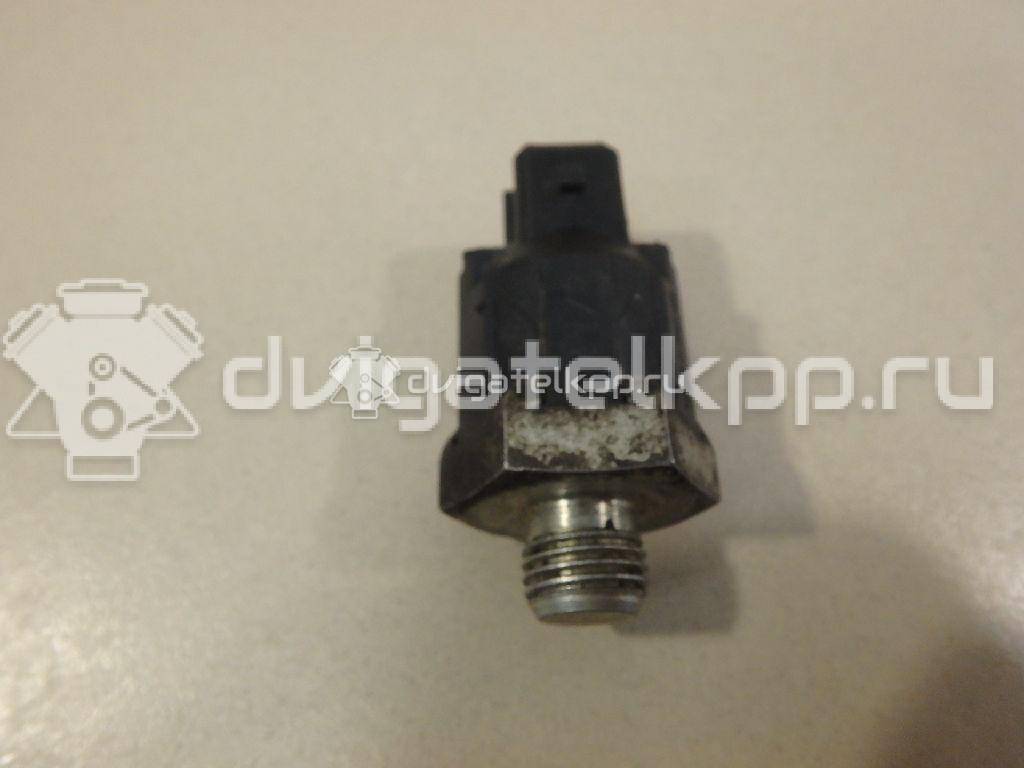 Фото Датчик детонации  8200680689 для Nissan Tiida / Primastar X83 / Micra / Note / Kubistar {forloop.counter}}