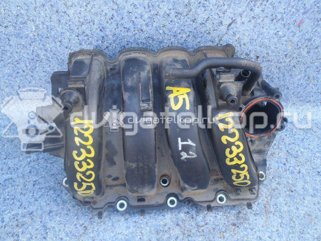 Фото Коллектор впускной для двигателя BLF для Audi A3 115 л.с 16V 1.6 л бензин 03C129711F {forloop.counter}}