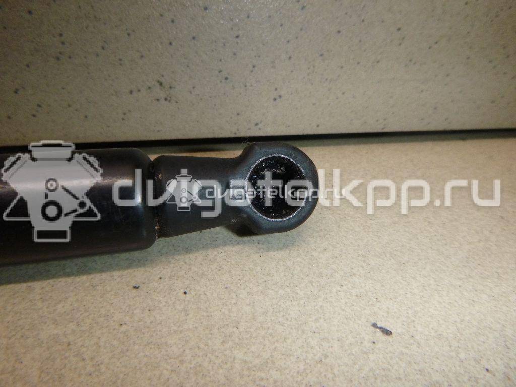 Фото Амортизатор двери багажника  904511KA1A для Nissan Juke F15 {forloop.counter}}