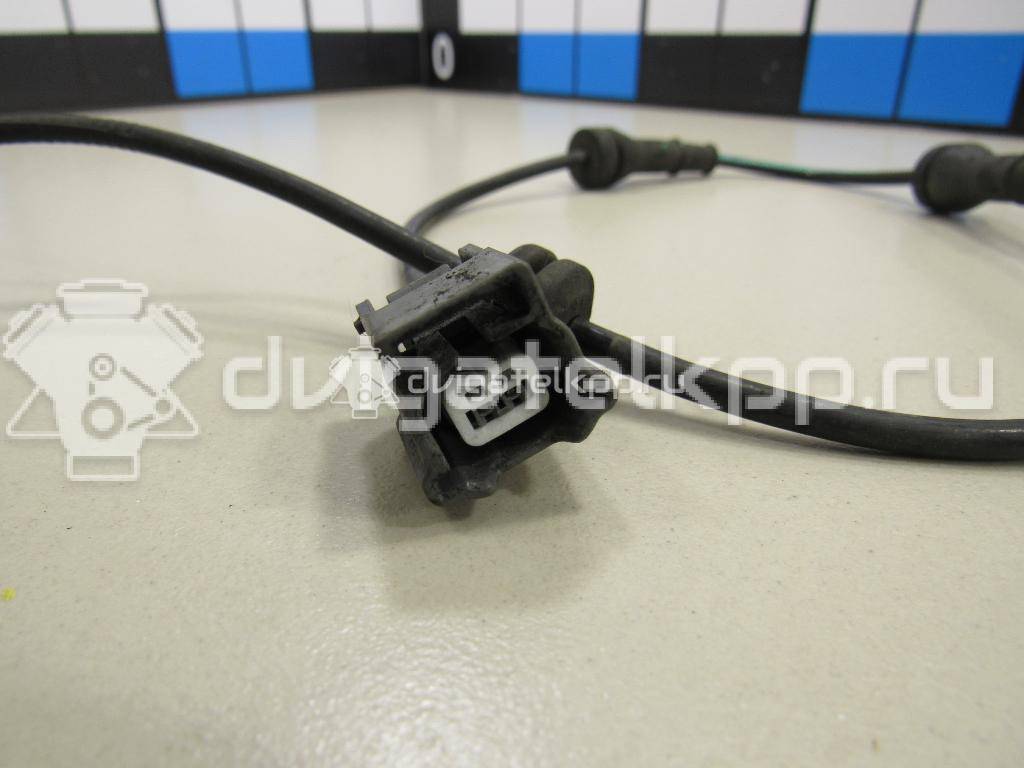 Фото Датчик ABS задний правый  479001KA0A для Nissan Juke F15 {forloop.counter}}