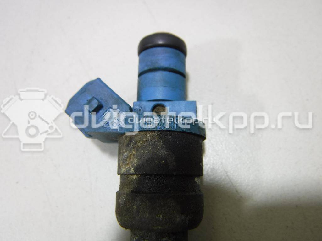 Фото Форсунка инжекторная электрическая для двигателя APT для Audi A4 125 л.с 20V 1.8 л бензин 058133551F {forloop.counter}}