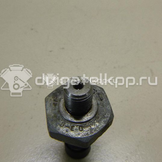 Фото Датчик давления масла  55581588 для Opel Tigra / Cascada W13 / Astra / Adam / Ampera