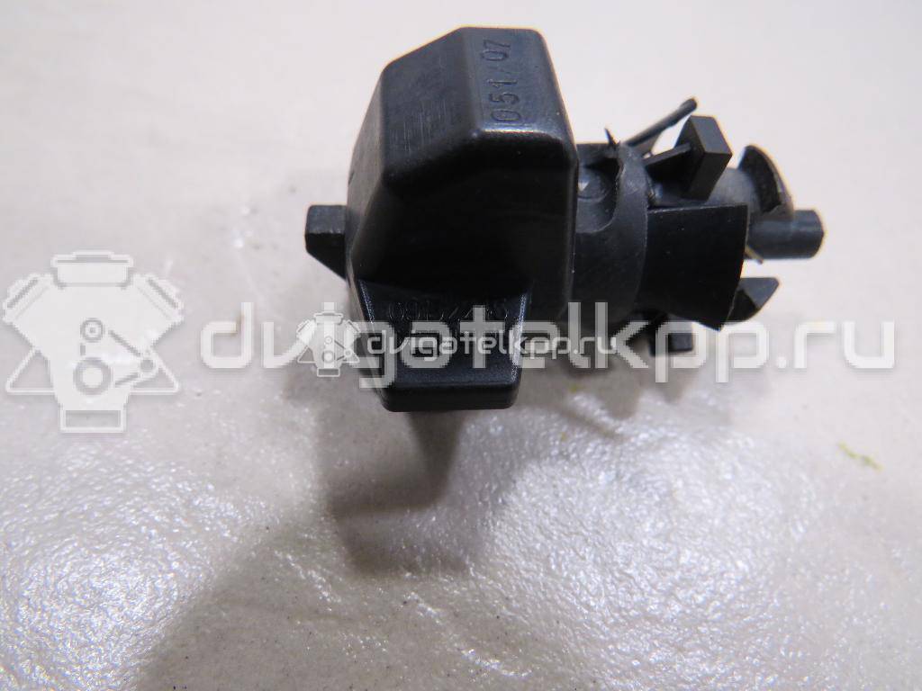 Фото Датчик температуры воздуха  09152245 для Opel Tigra / Calibra A 85 / Cascada W13 / Astra / Corsa {forloop.counter}}