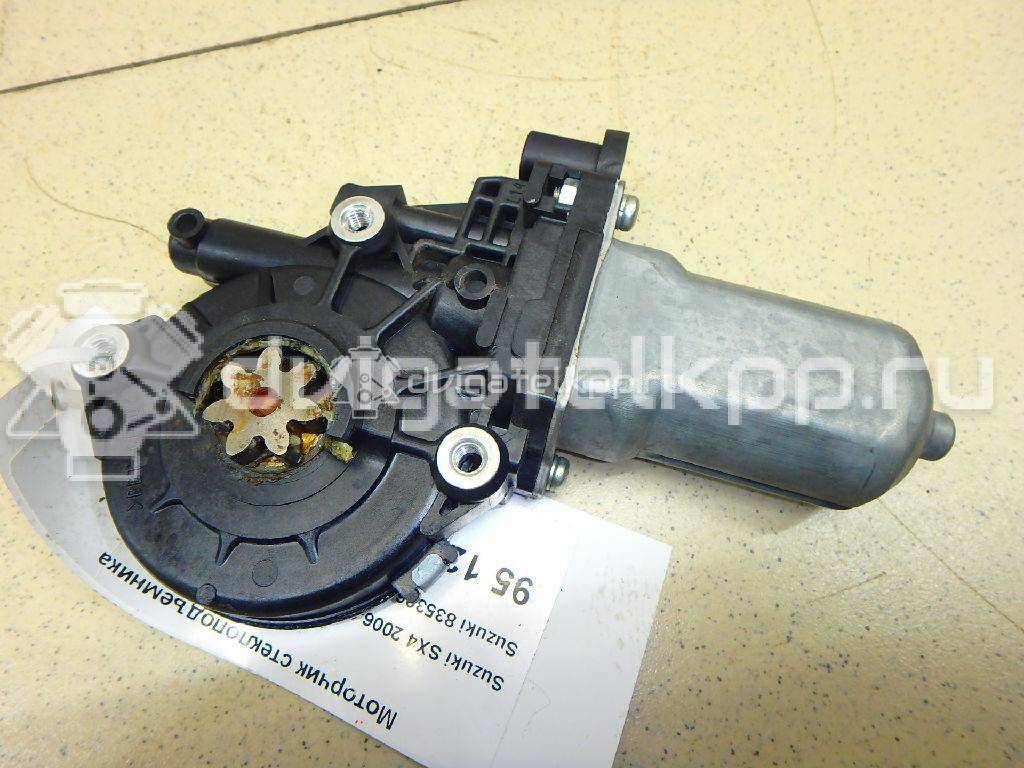 Фото Моторчик стеклоподъемника  8353063J01 для opel Agila B {forloop.counter}}
