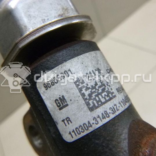 Фото Рейка топливная (рампа)  96868901 для opel Antara