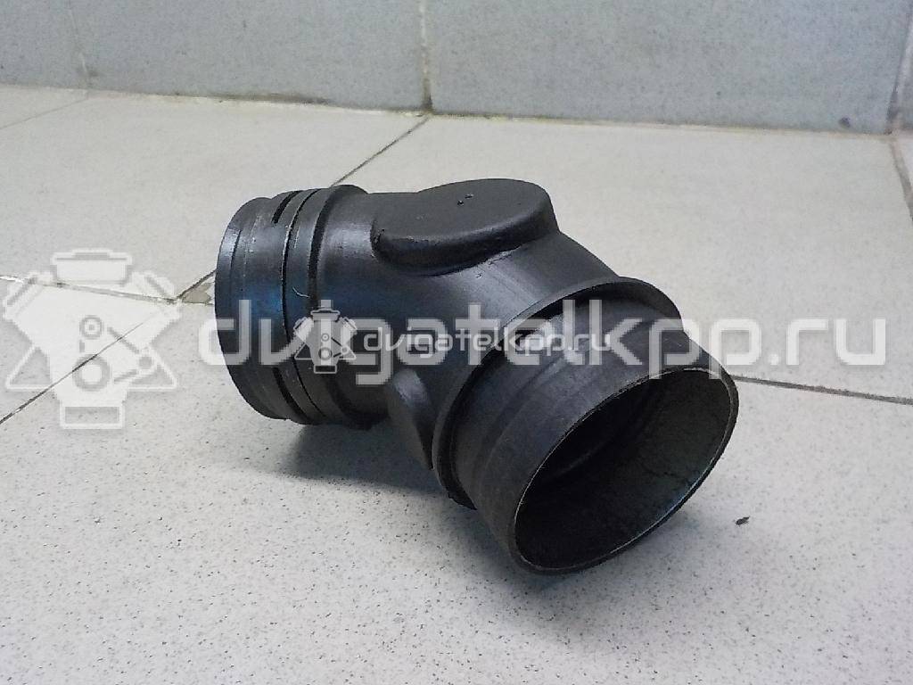 Фото Патрубок воздушного фильтра для двигателя ALT для Audi A4 / A6 130 л.с 20V 2.0 л бензин 06B133356S {forloop.counter}}