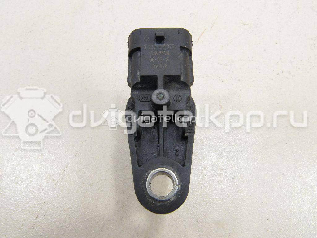 Фото Датчик положения распредвала  12608424 для Opel Insignia / Vectra / Antara / Signum {forloop.counter}}