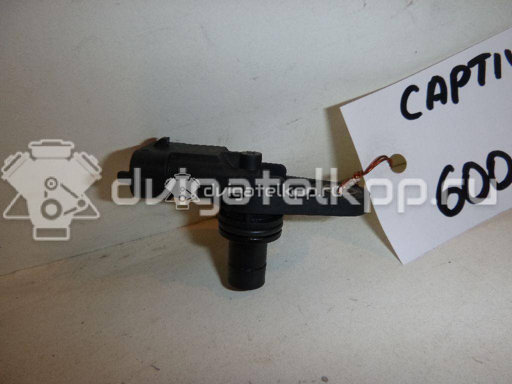Фото Датчик положения распредвала  12608424 для Opel Insignia / Vectra / Antara / Signum {forloop.counter}}