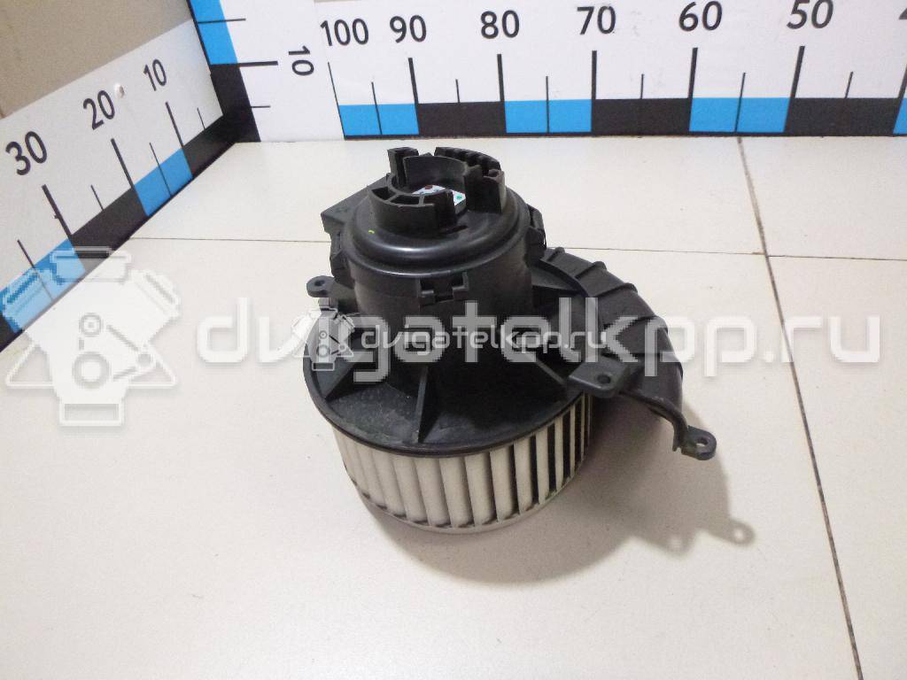 Фото Моторчик отопителя  1845099 для Opel Astra / Zafira {forloop.counter}}