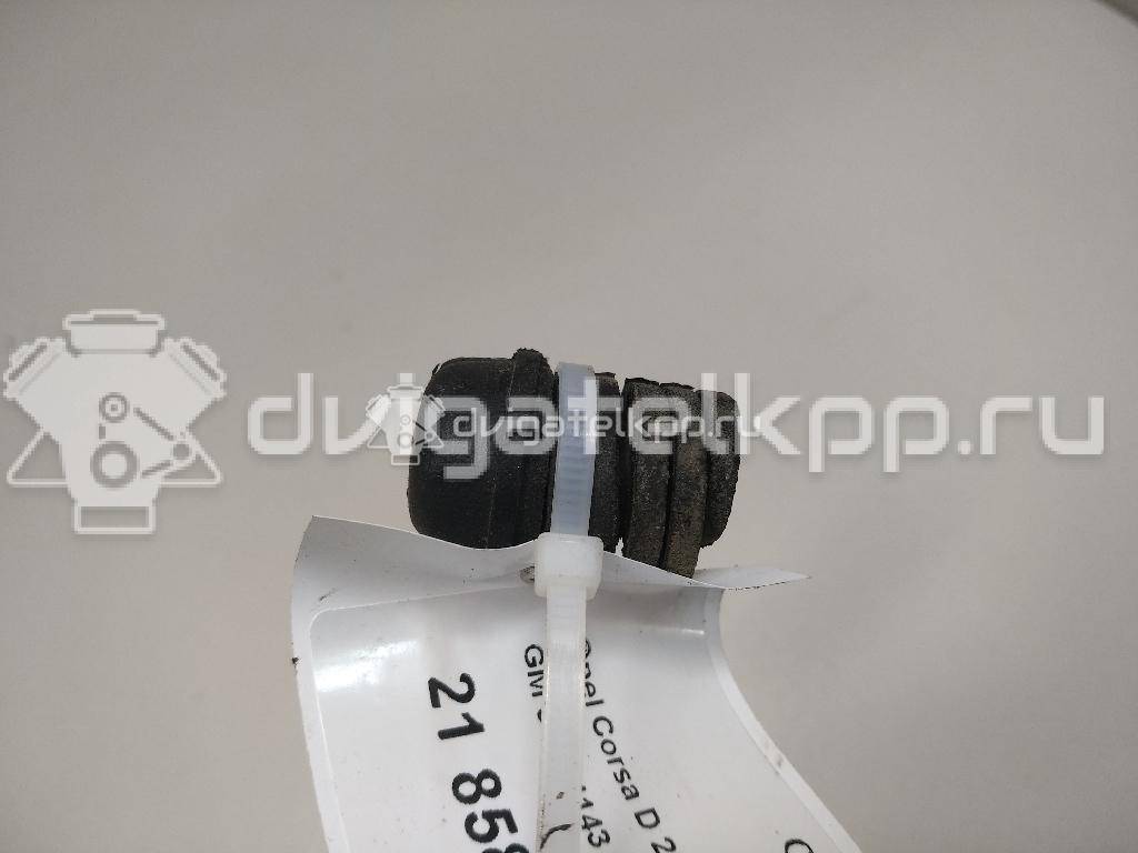 Фото Отбойник капота  90054143 для Opel Tigra / Calibra A 85 / Cascada W13 / Astra / Adam {forloop.counter}}