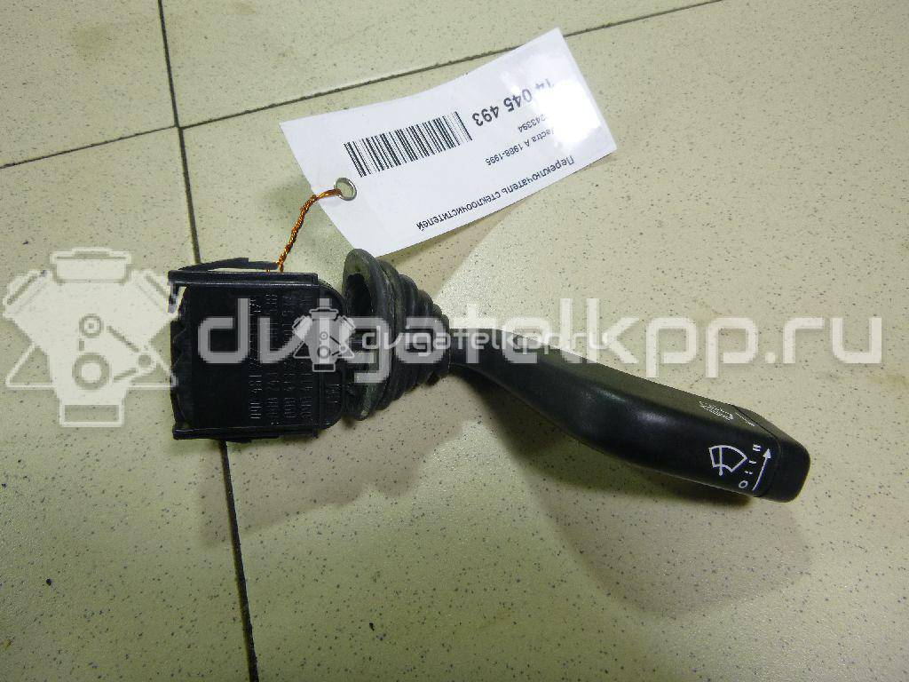 Фото Переключатель стеклоочистителей  90243394 для Opel Tigra / Calibra A 85 / Astra / Corsa / Vectra {forloop.counter}}