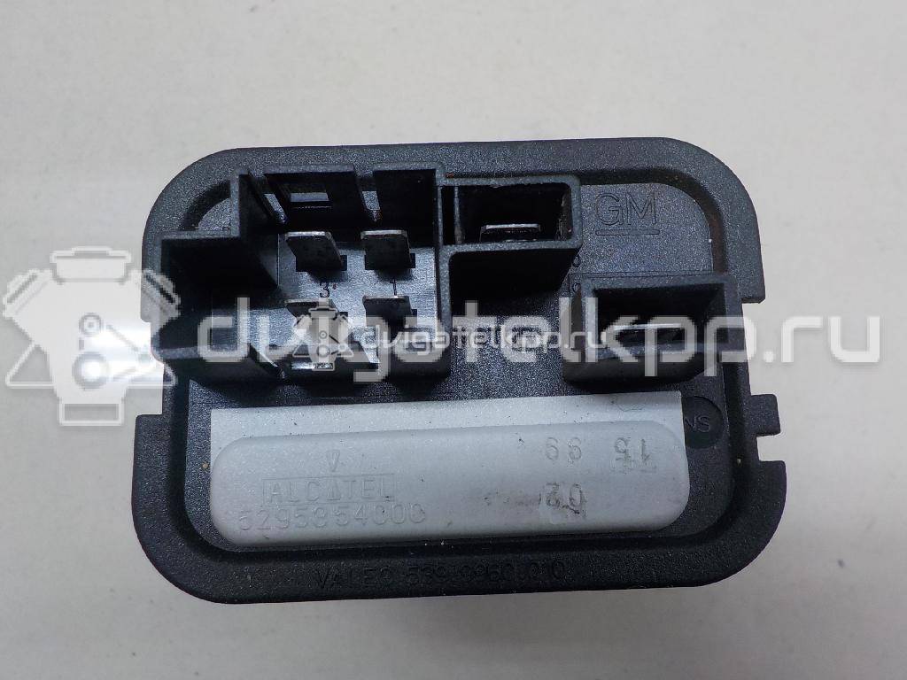 Фото Резистор отопителя  90566802 для Opel Astra / Corsa / Combo / Omega , / Zafira {forloop.counter}}