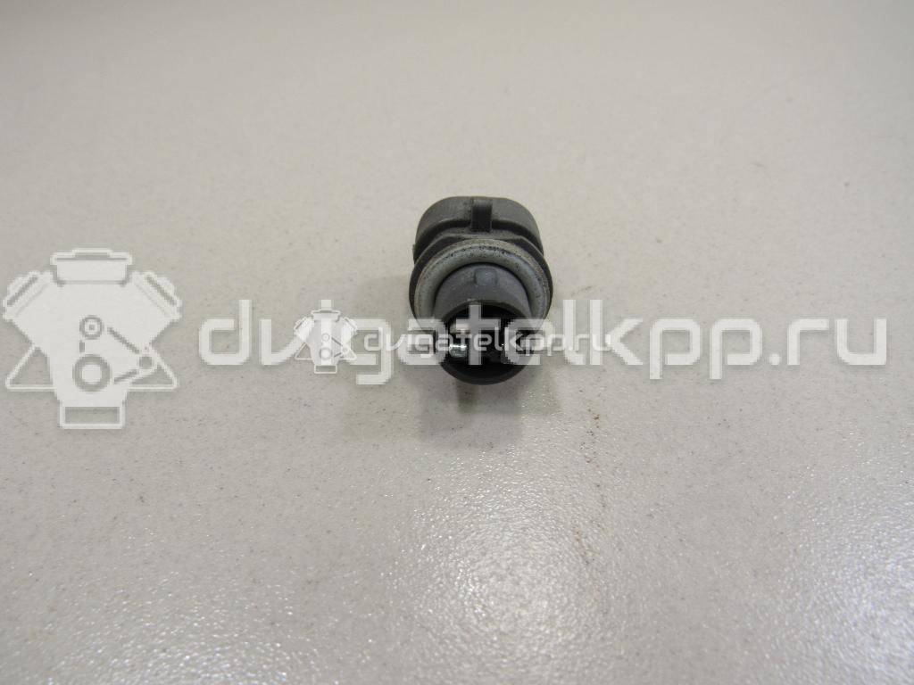 Фото Патрон габаритного фонаря  90442396 для Opel Astra / Tigra / Corsa / Combo {forloop.counter}}