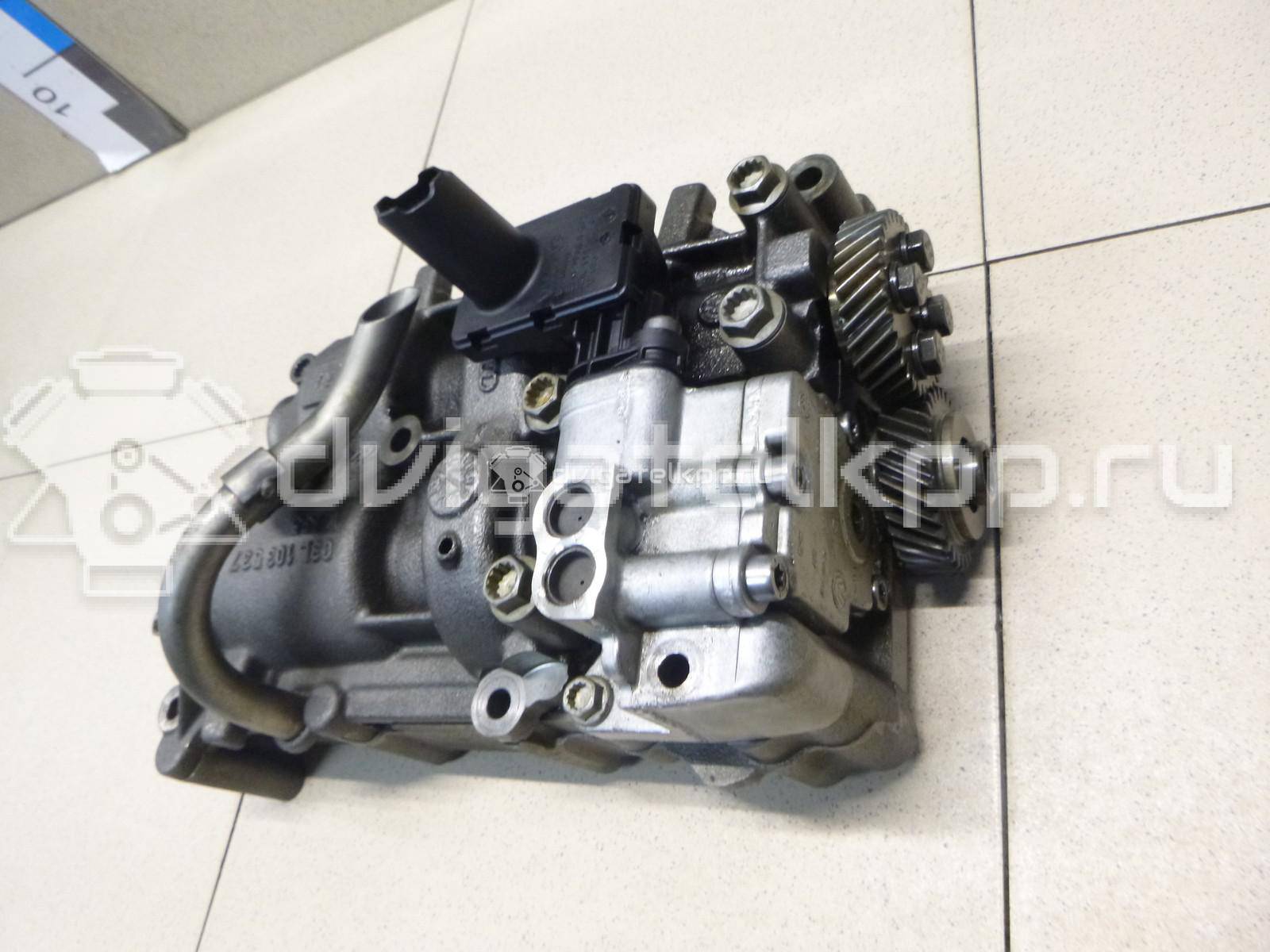 Фото Насос масляный для двигателя CMGB для Audi Q5 / A4 / A6 177 л.с 16V 2.0 л Дизельное топливо 03L103295G {forloop.counter}}