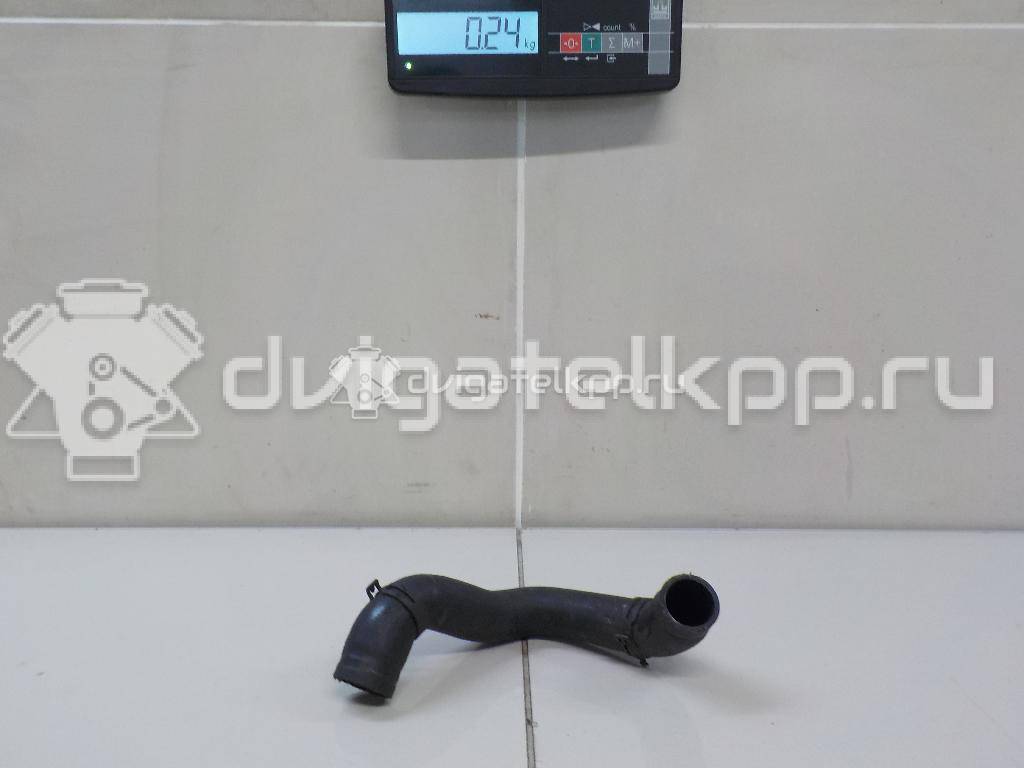 Фото Патрубок радиатора  90573220 для Opel Astra / Zafira {forloop.counter}}