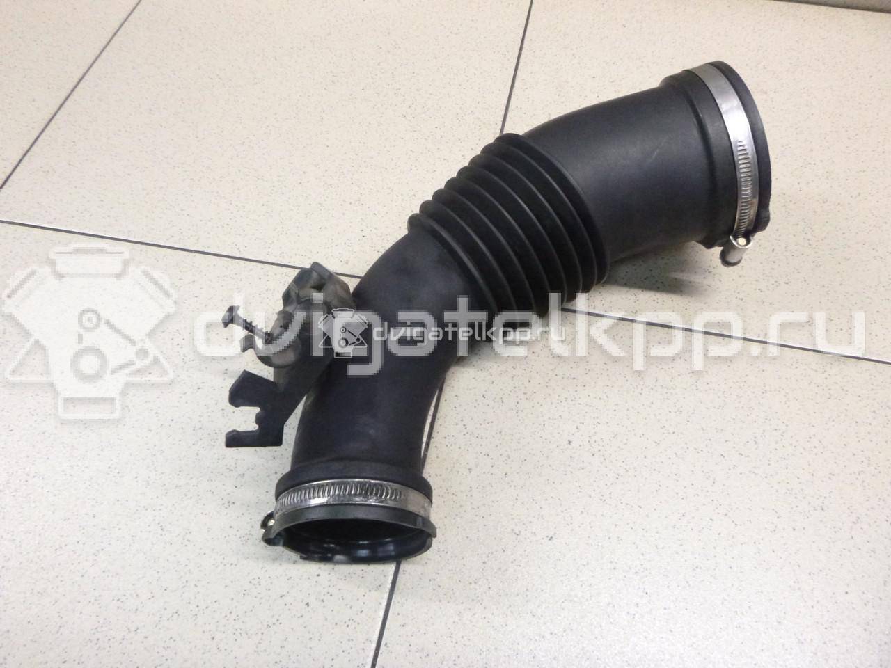 Фото Патрубок воздушного фильтра для двигателя CAPA для Audi A5 240 л.с 24V 3.0 л Дизельное топливо 059129615F {forloop.counter}}