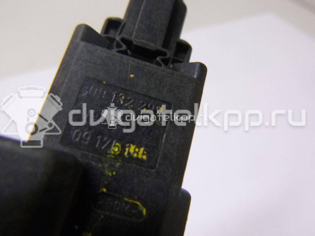 Фото Датчик включения стопсигнала  09132299 для Opel Astra / Vectra / Zafira {forloop.counter}}