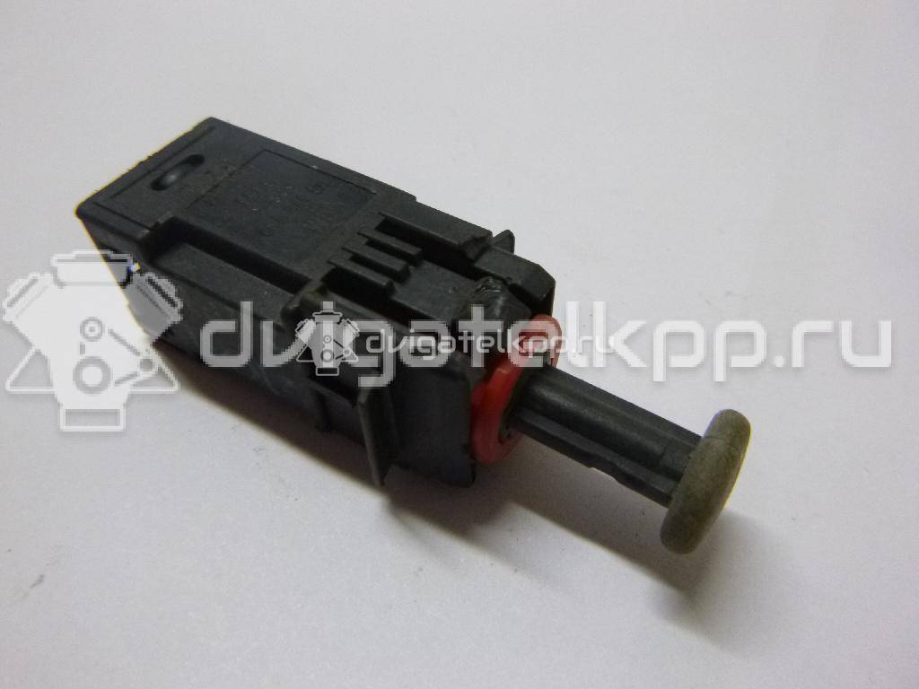 Фото Датчик включения стопсигнала  13178792 для Opel Astra / Adam / Corsa / Vectra / Combo {forloop.counter}}
