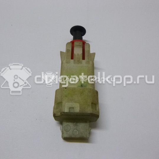 Фото Датчик включения стопсигнала  90492444 для Opel Astra / Corsa / Combo / Omega , / Zafira