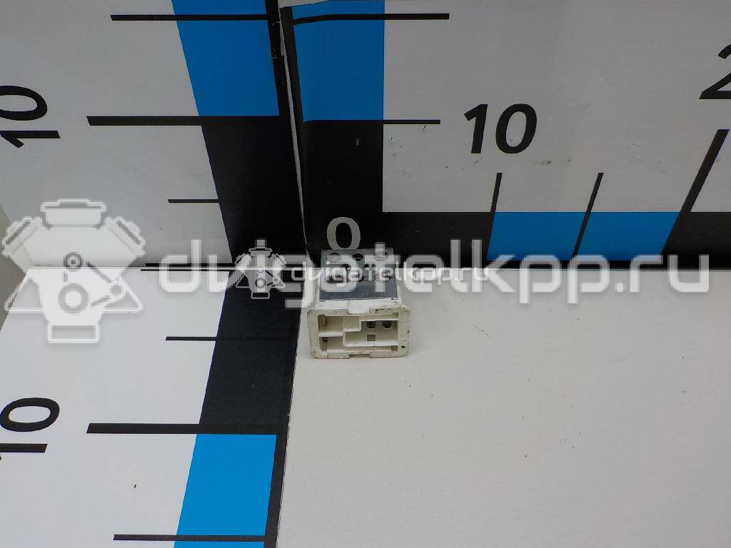 Фото Резистор отопителя  52475432 для Opel Astra / Vectra / Zafira / Signum {forloop.counter}}