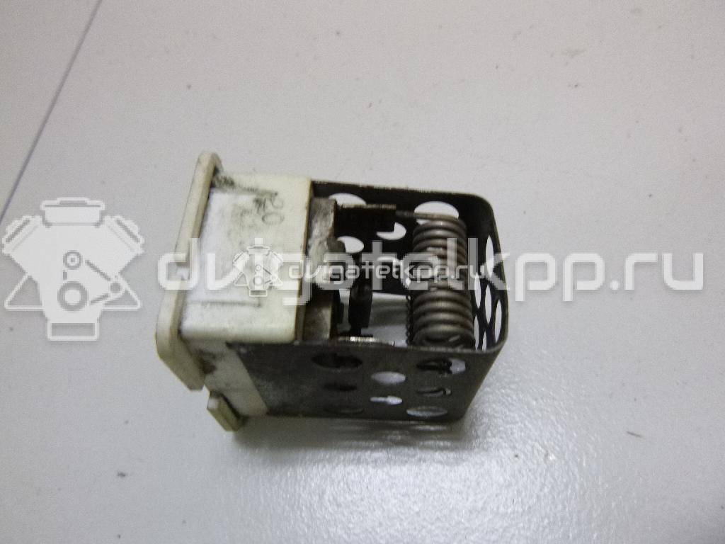 Фото Резистор отопителя  6845782 для Opel Astra / Vectra / Zafira / Signum {forloop.counter}}