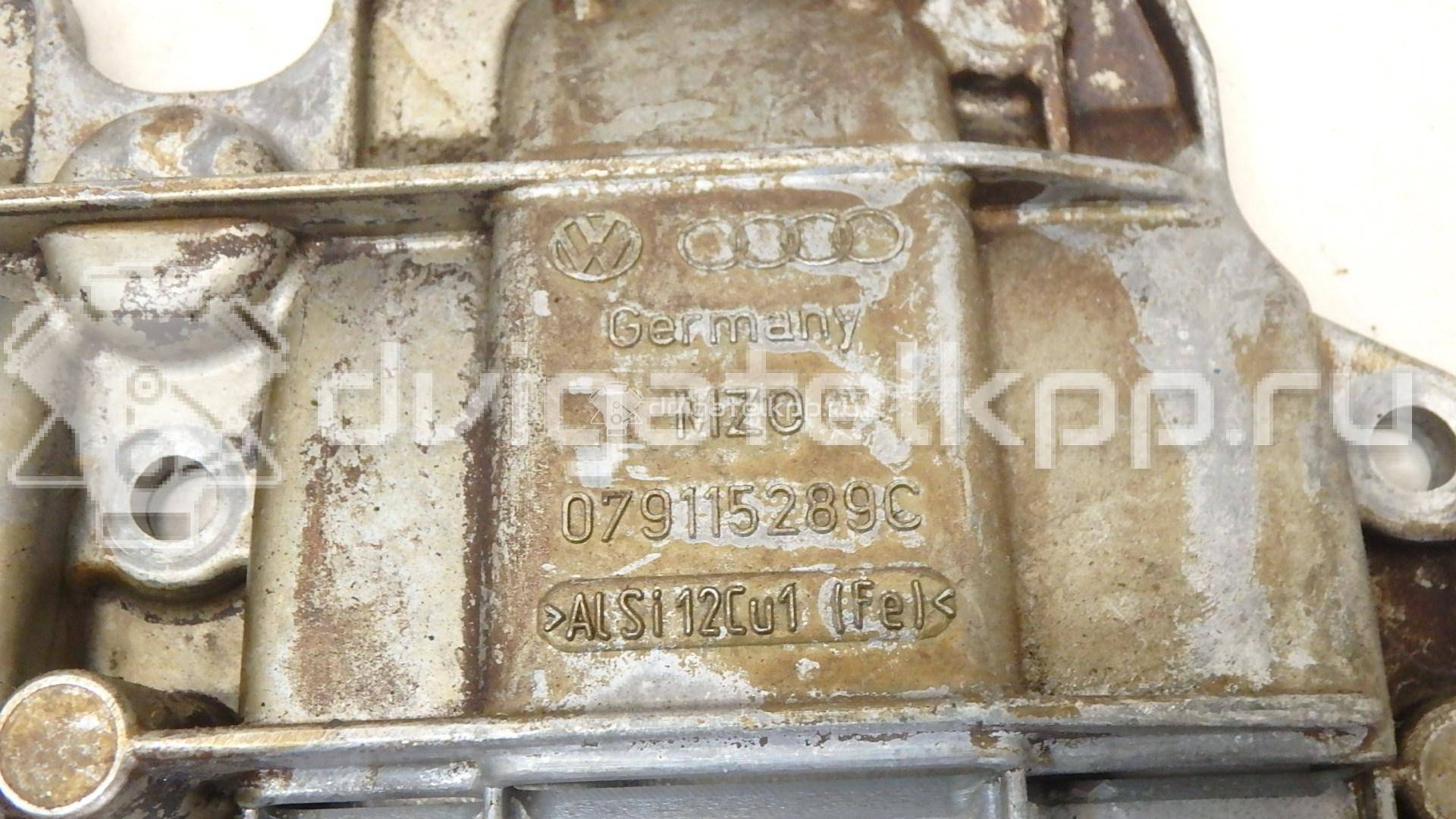 Фото Маслоотражатель для двигателя BAR для Audi Q7 314-350 л.с 32V 4.2 л бензин 079115289C {forloop.counter}}