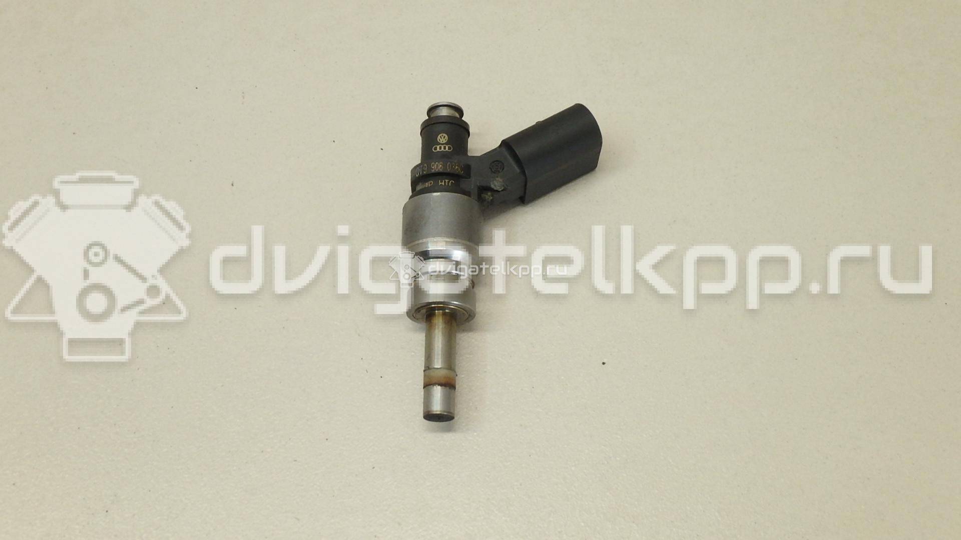 Фото Форсунка инжекторная электрическая для двигателя BAR для Audi Q7 314-350 л.с 32V 4.2 л бензин 079906036C {forloop.counter}}