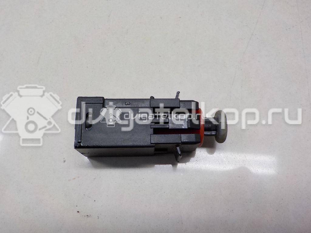 Фото Датчик включения стопсигнала  13178792 для Opel Astra / Adam / Corsa / Vectra / Combo {forloop.counter}}