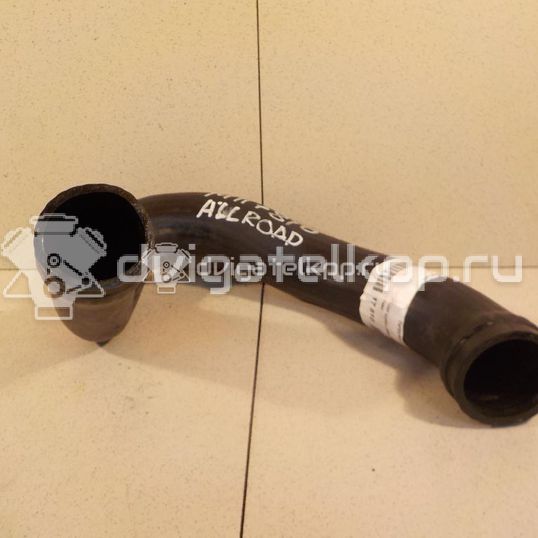 Фото Патрубок интеркулера для двигателя AKE для Audi A8 / Allroad / A6 180 л.с 24V 2.5 л Дизельное топливо 4B0145746D