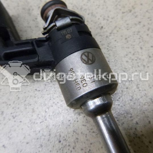 Фото Форсунка инжекторная электрическая для двигателя BHK для Audi Q7 280 л.с 24V 3.6 л бензин 03H906036