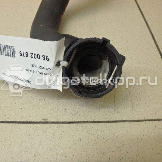 Фото Патрубок радиатора  13251435 для Opel Astra / Zafira