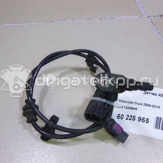 Фото Датчик ABS задний  13346945 для Opel Cascada W13 / Astra / Ampera / Insignia / Meriva