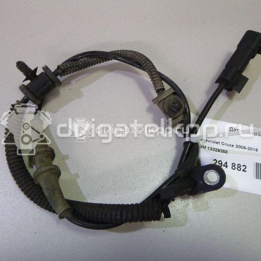 Фото Датчик ABS передний  13329258 для Opel Astra / Ampera / Zafira / Meriva