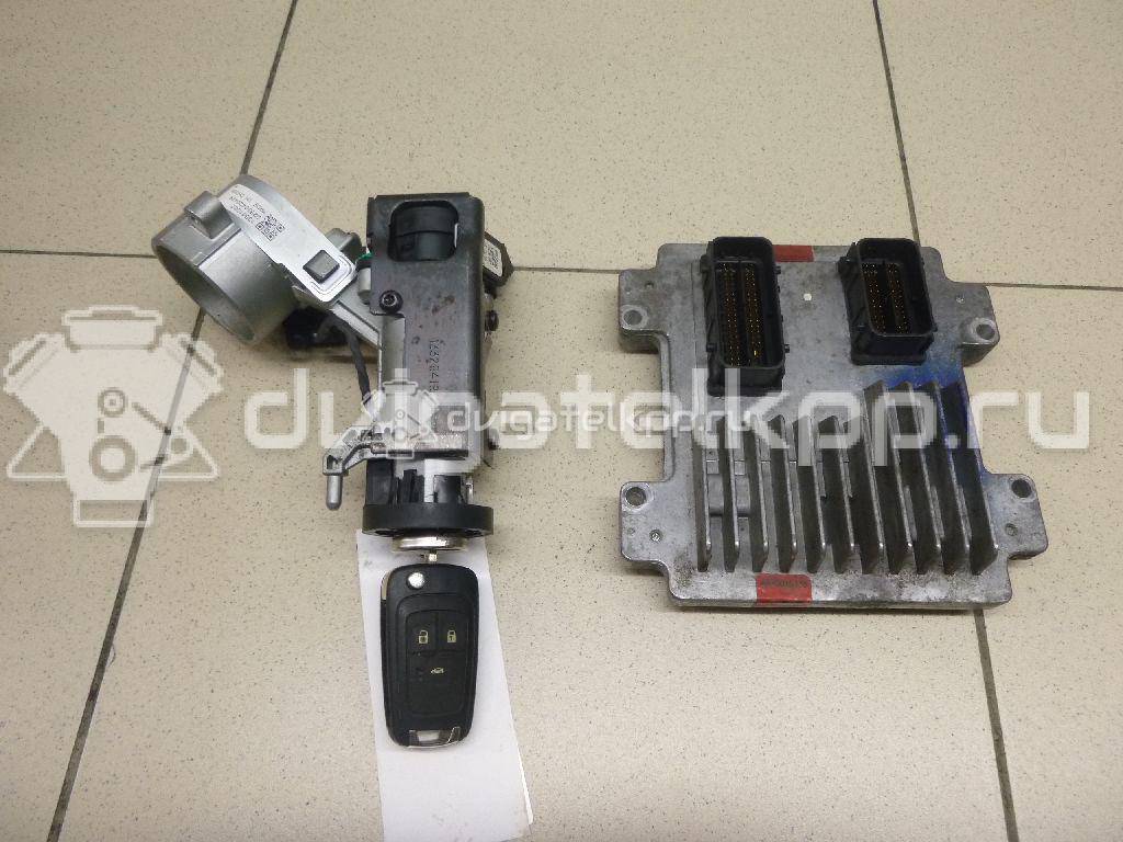 Фото Блок управления двигателем  1247061 для opel Astra J {forloop.counter}}