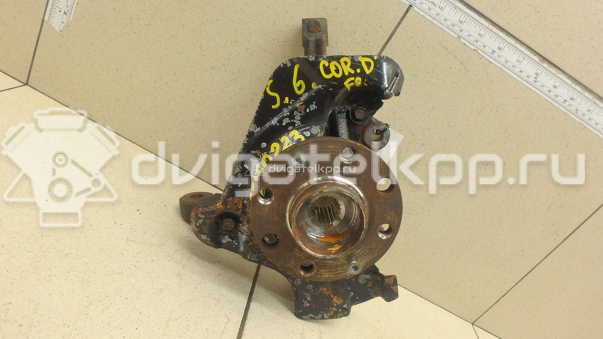 Фото Кулак поворотный передний правый  93188960 для Opel Corsa {forloop.counter}}