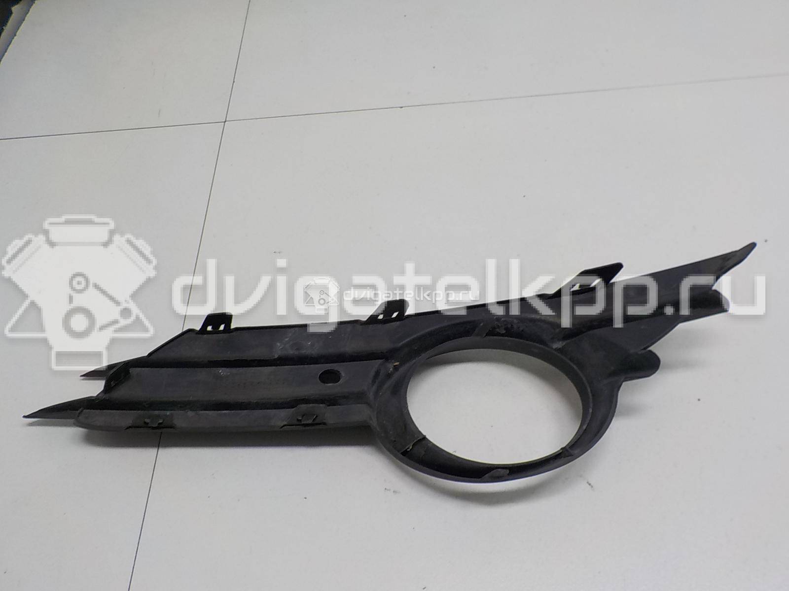 Фото Решетка в бампер правая  6400635 для Opel Corsa {forloop.counter}}
