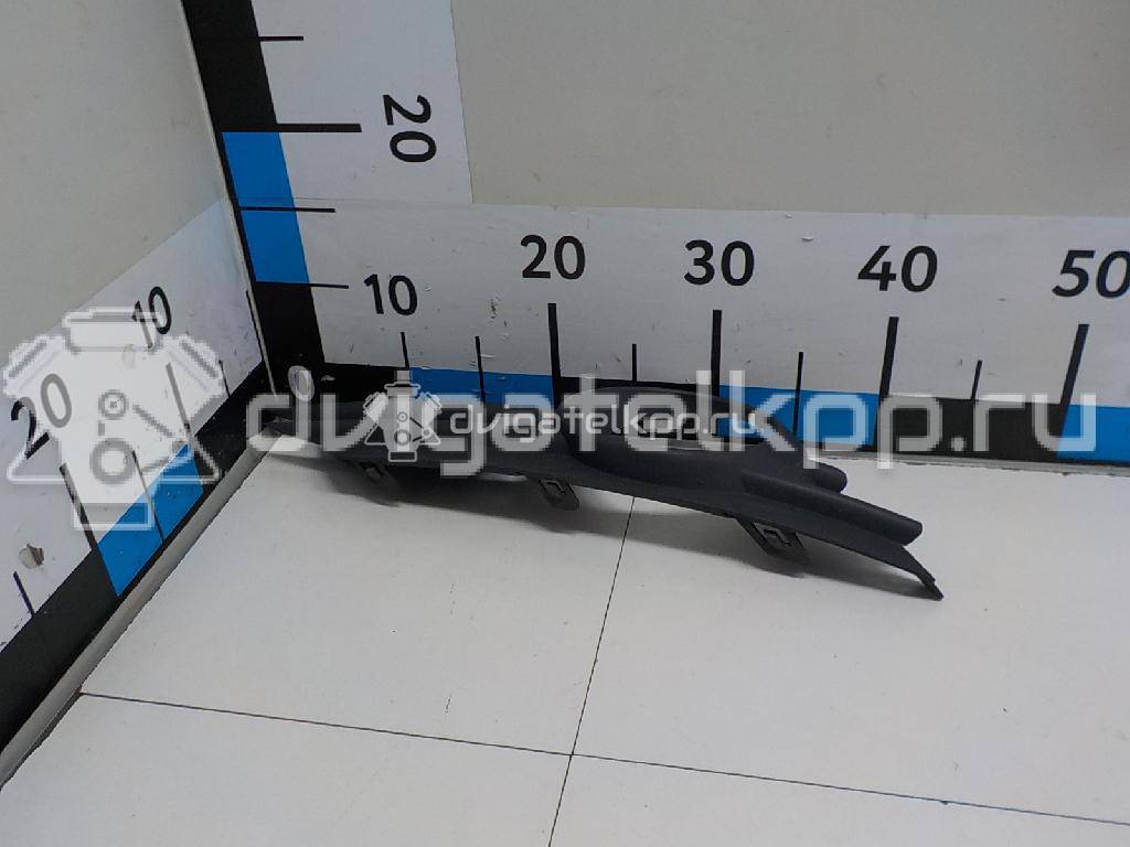 Фото Решетка в бампер правая  6400635 для Opel Corsa {forloop.counter}}