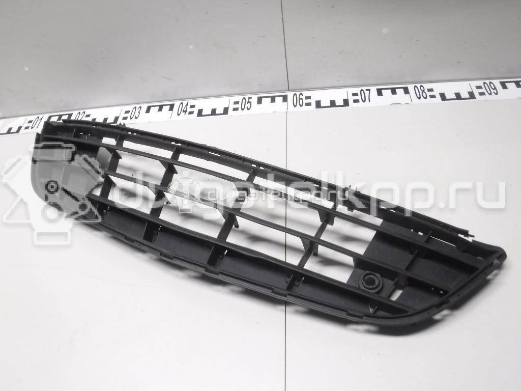 Фото Решетка в бампер центральная  13231589 для Opel Corsa {forloop.counter}}