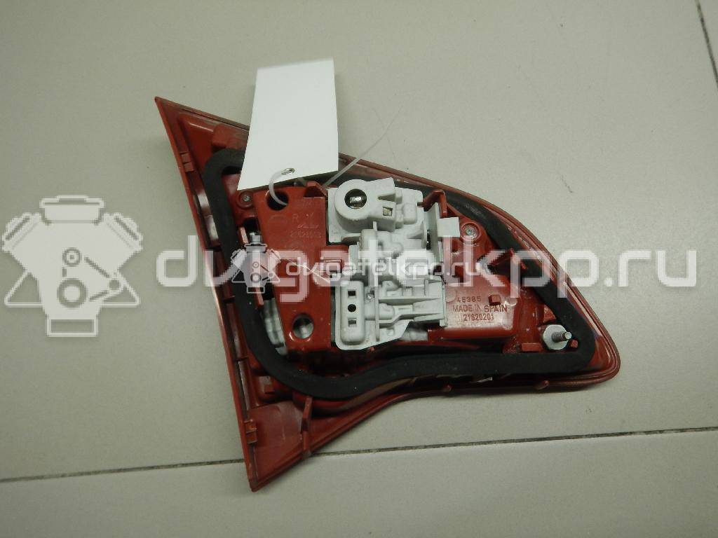 Фото Фонарь задний внутренний правый  13307492 для Opel Meriva {forloop.counter}}