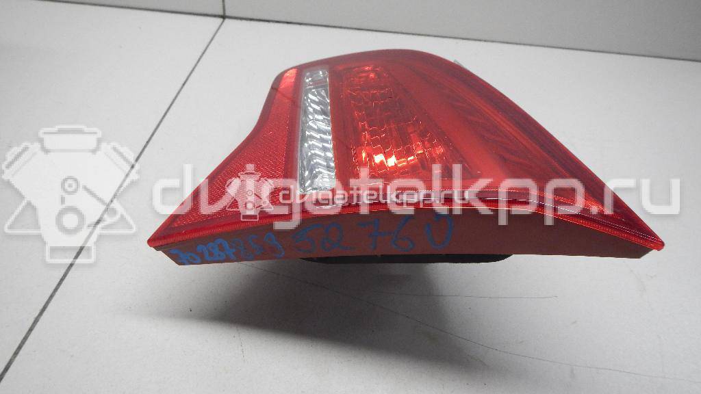Фото Фонарь задний внутренний правый  13307492 для Opel Meriva {forloop.counter}}