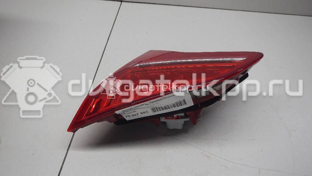 Фото Фонарь задний внутренний правый  13307492 для Opel Meriva {forloop.counter}}