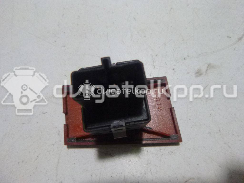 Фото Кнопка аварийной сигнализации  24441250 для Opel Vectra {forloop.counter}}