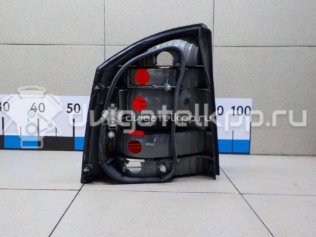Фото Фонарь задний правый  93174904 для Opel Vectra {forloop.counter}}