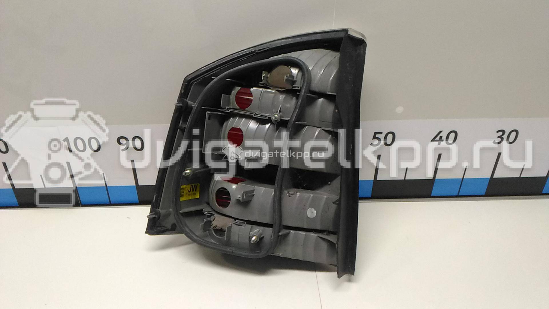 Фото Фонарь задний правый  93175446 для Opel Vectra {forloop.counter}}