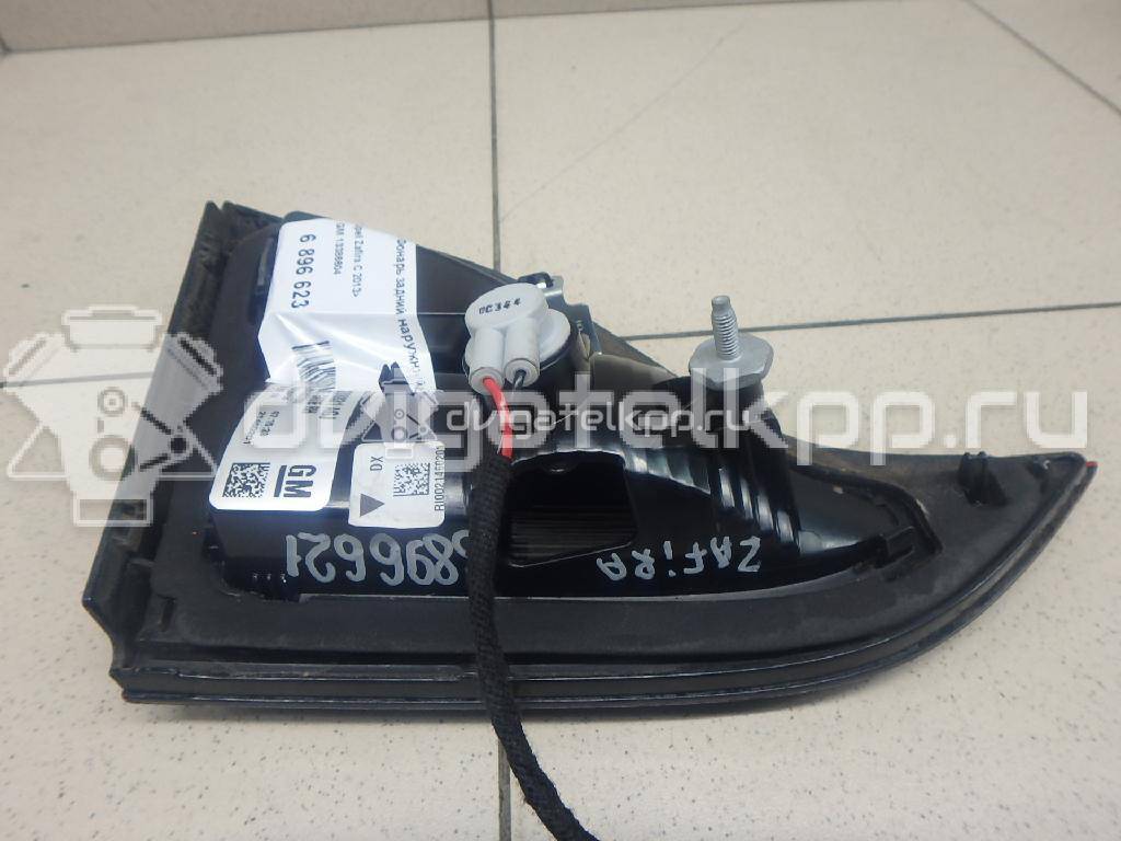 Фото Фонарь задний внутренний правый  13386606 для Opel Zafira {forloop.counter}}