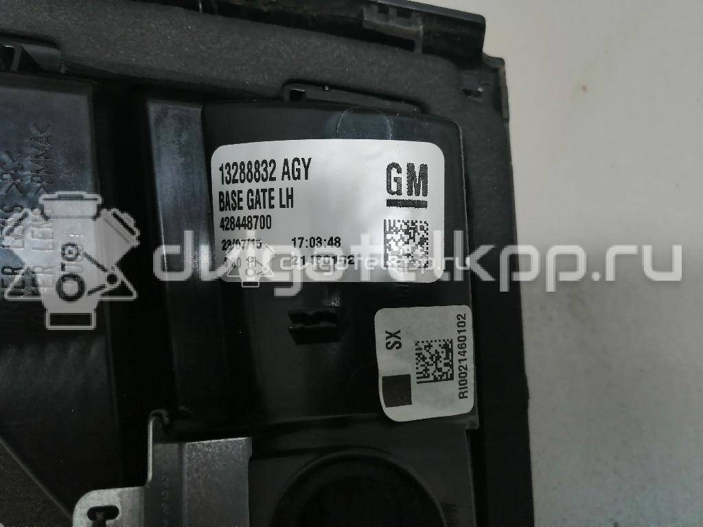 Фото Фонарь задний внутренний левый  13386605 для Opel Zafira {forloop.counter}}