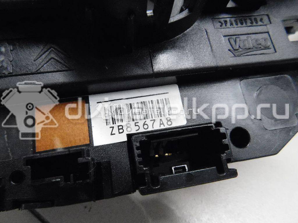 Фото Переключатель подрулевой в сборе  98081769ZD для Peugeot 308 / 2008 / 208 {forloop.counter}}