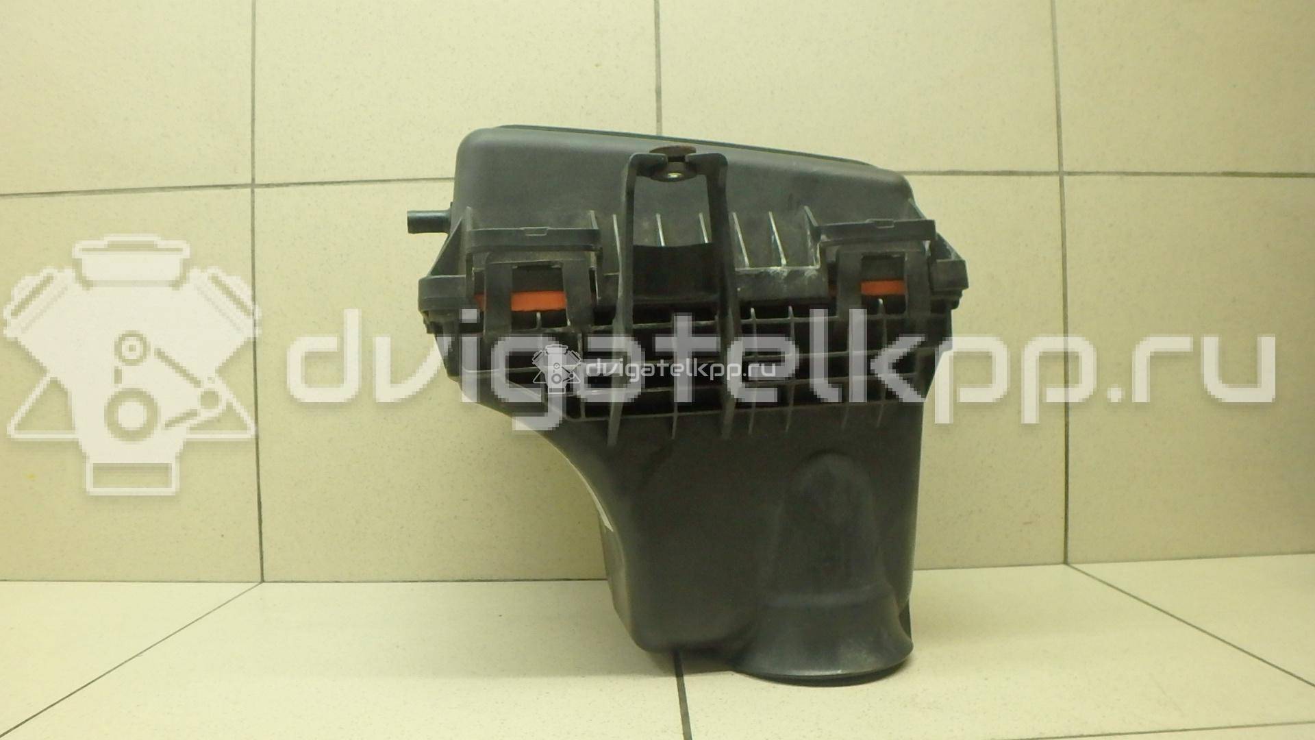 Фото Корпус воздушного фильтра для двигателя EER для Chrysler 300 / Concorde / Sebring 181-205 л.с 24V 2.7 л бензин 4591867AC {forloop.counter}}