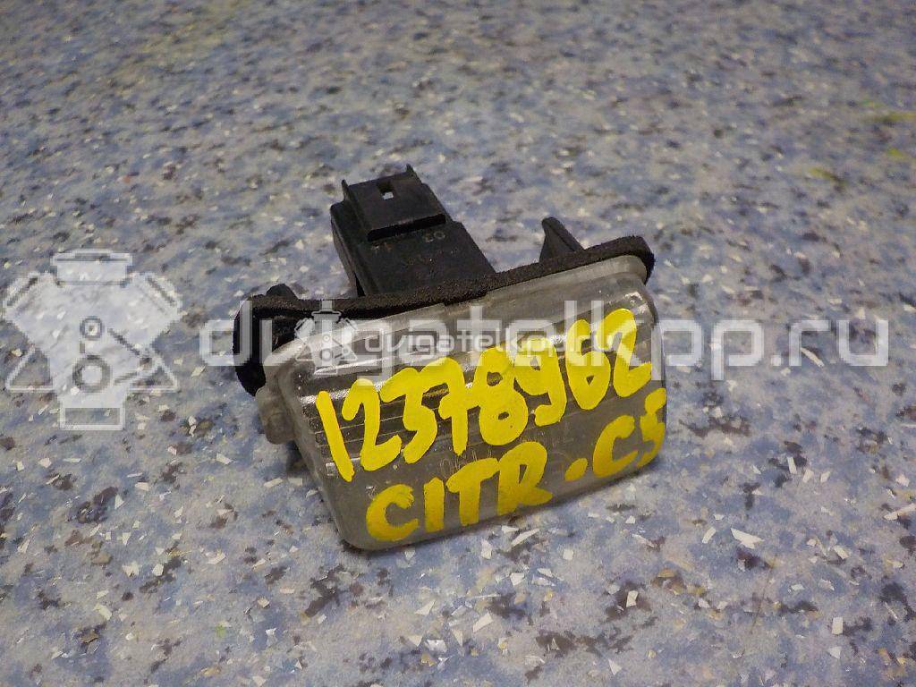 Фото Фонарь подсветки номера  6340a3 для Peugeot 406 / 407 / Traveller / 5008 / Expert {forloop.counter}}